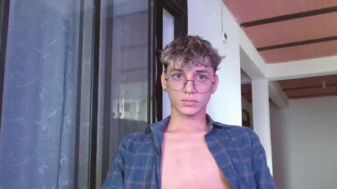 Andres online show from January 2025 07:49:01 PM