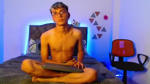 Andres online show from January 2025 10:39:01 PM