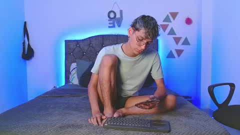 Andres online show from January 2025 06:21:01 PM