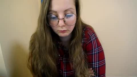 Snapshot of _annabelle_lee chatting on January 2025 10:32:01 AM Anna online show from January 2025 10:32:01 AM