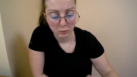 Snapshot of _annabelle_lee chatting on January 2025 01:49:01 PM Anna online show from January 2025 01:49:01 PM