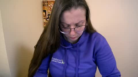 Snapshot of _annabelle_lee chatting on February 2025 11:01:02 AM Anna online show from February 2025 11:01:02 AM
