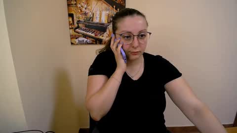 Snapshot of _annabelle_lee chatting on February 2025 01:51:01 PM Anna online show from February 2025 01:51:01 PM