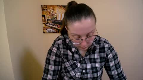 Snapshot of _annabelle_lee chatting on February 2025 10:04:02 AM Anna online show from February 2025 10:04:02 AM