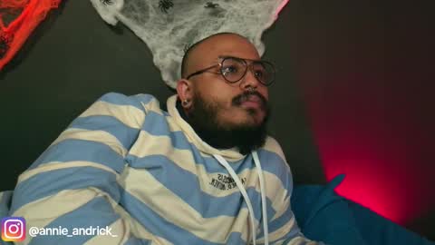 Snapshot of _annie_andrick_ chatting on October 2025 01:18:02 PM Annie Andrick online show from October 2025 01:18:02 PM