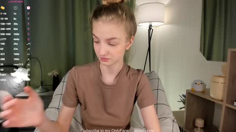 Snapshot of _annybunny_ chatting on October 2025 07:08:02 AM Nabif online show from October 2025 07:08:02 AM