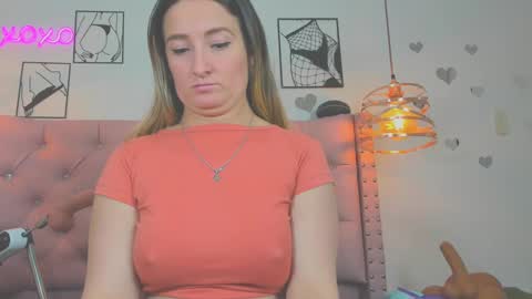 Snapshot of _antonella_11 chatting on September 2025 05:40:01 PM _antonella_11 online show from September 2025 05:40:01 PM