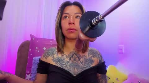 _antonella_dreams online show from October 2025 08:01:01 AM