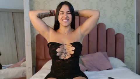 Queen Cruz online show from October 2025 01:15:02 AM