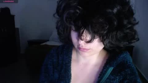 Snapshot of _atenea_golden chatting on January 2025 10:51:02 PM atenea online show from January 2025 10:51:02 PM