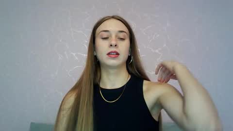 Snapshot of _aurora_sweet chatting on October 2025 07:50:01 AM _aurora_sweet online show from October 2025 07:50:01 AM