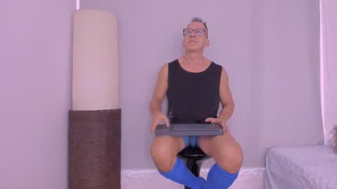 _axelking_ online show from November 2025 11:32:01 AM