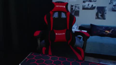 Snapshot of _badkarma_ chatting on October 2025 12:17:02 AM Tiffany online show from October 2025 12:17:02 AM