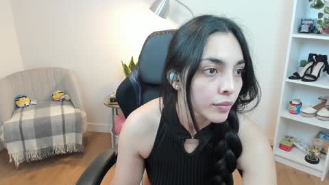 Snapshot of _bellaevans_ chatting on January 2025 08:45:01 AM Bella Evans online show from January 2025 08:45:01 AM