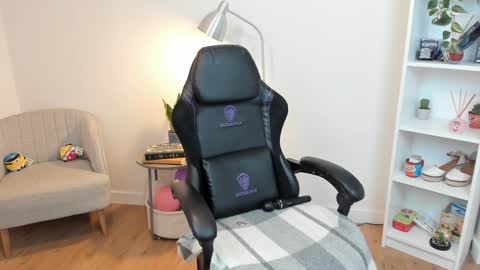 Snapshot of _bellaevans_ chatting on January 2025 08:42:01 AM Bella Evans online show from January 2025 08:42:01 AM