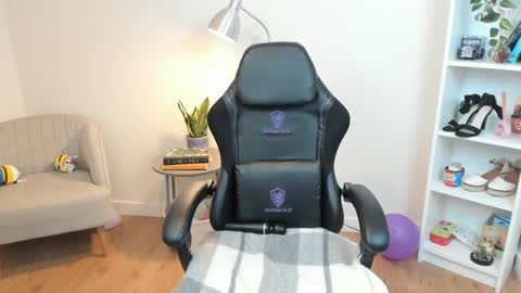 Snapshot of _bellaevans_ chatting on February 2025 08:31:01 AM Bella Evans online show from February 2025 08:31:01 AM