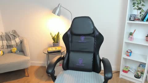 Snapshot of _bellaevans_ chatting on February 2025 05:42:02 AM Bella Evans online show from February 2025 05:42:02 AM