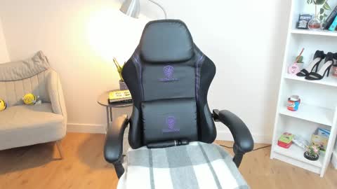 Snapshot of _bellaevans_ chatting on March 2025 08:49:02 AM Bella Evans online show from March 2025 08:49:02 AM