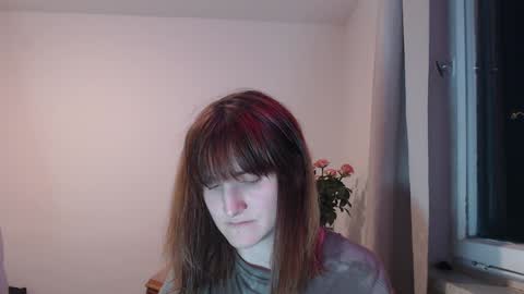 _biscotti_ online show from December 2024 07:27:02 PM
