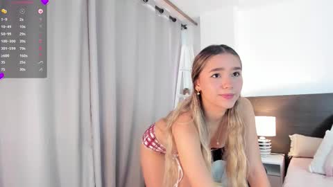 Snapshot of _bleuelune chatting on September 2025 01:27:01 PM Mary online show from September 2025 01:27:01 PM