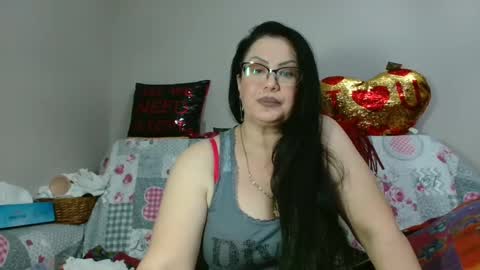 KHALEESI online show from December 2024 01:14:01 AM