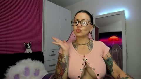Snapshot of _bonnieray chatting on March 2025 12:21:01 AM Bonnie online show from March 2025 12:21:01 AM