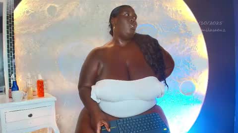 Snapshot of _carolinagomez chatting on October 2025 07:47:02 PM Caro. online show from October 2025 07:47:02 PM