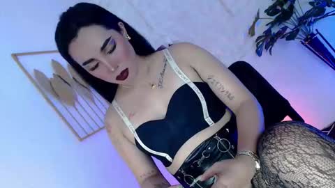 Snapshot of _caroline69 chatting on October 2025 07:38:02 AM Caroline online show from October 2025 07:38:02 AM