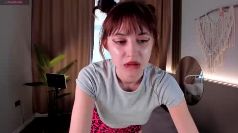 _chillbacca_ online show from September 2025 12:04:02 PM