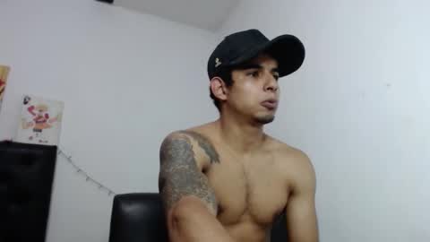 Snapshot of _crissgex_ chatting on December 2025 06:56:01 PM crissgex online show from December 2025 06:56:01 PM