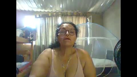 _cristal09 online show from September 2025 05:49:01 PM