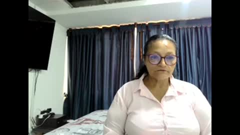 Snapshot of _cristal15 chatting on November 2025 06:18:02 PM _cristal15 online show from November 2025 06:18:02 PM