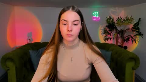 Erika online show from October 2025 09:06:02 AM