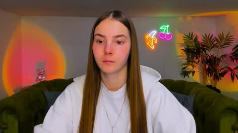 Erika online show from December 2025 05:59:01 AM