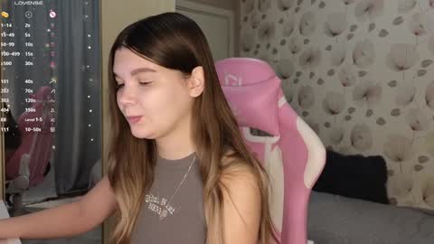 Snapshot of _cute_ice chatting on December 2024 04:14:02 AM _cute_ice online show from December 2024 04:14:02 AM