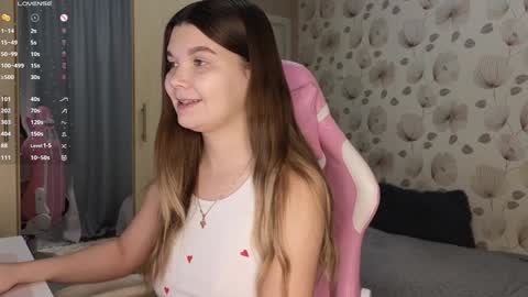 Snapshot of _cute_ice chatting on December 2024 04:37:02 AM _cute_ice online show from December 2024 04:37:02 AM