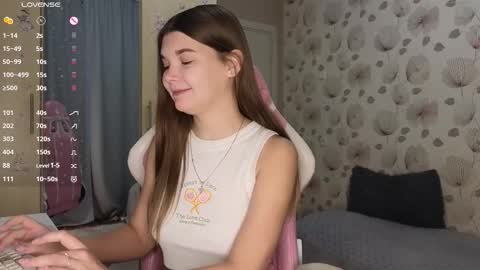 Snapshot of _cute_ice chatting on September 2025 05:33:02 AM _cute_ice online show from September 2025 05:33:02 AM