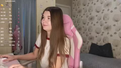 Snapshot of _cute_ice chatting on October 2025 04:32:01 AM _cute_ice online show from October 2025 04:32:01 AM