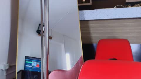 Snapshot of _dantfox_ chatting on October 2025 08:07:01 PM Dante online show from October 2025 08:07:01 PM