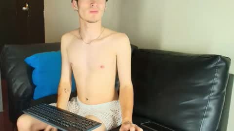 Snapshot of _dantfox_ chatting on October 2025 08:32:01 PM Dante online show from October 2025 08:32:01 PM