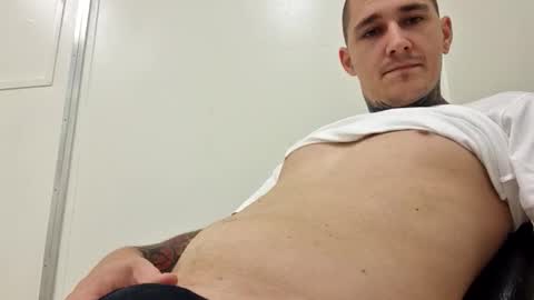 Snapshot of _devil_in_me_ chatting on October 2025 02:21:01 AM _devil_in_me_ online show from October 2025 02:21:01 AM