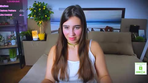 Snapshot of _eliizabeth__ chatting on October 2025 09:55:02 PM Lizzy online show from October 2025 09:55:02 PM