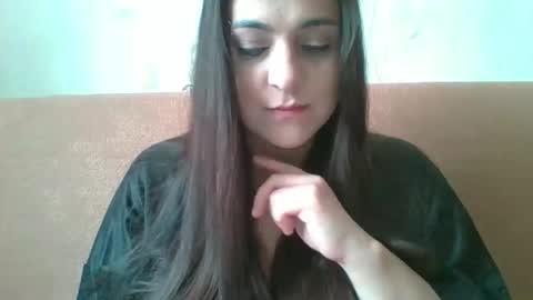 Eloiz online show from February 2025 11:09:02 AM