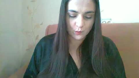Eloiz online show from February 2025 02:35:02 PM