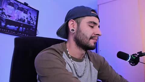  -         online show from January 2025 01:05:02 AM