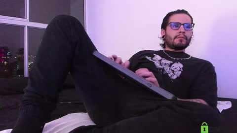  -         online show from October 2025 11:54:02 PM