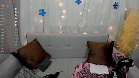 Snapshot of _emily__strike_ chatting on December 2024 12:45:02 PM _emily__strike_ online show from December 2024 12:45:02 PM