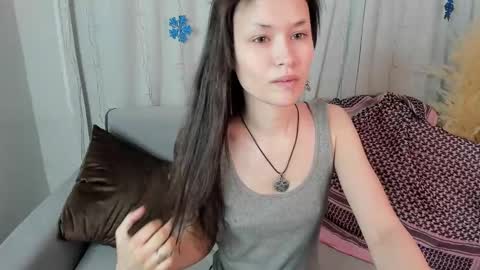 Snapshot of _emily__strike_ chatting on December 2024 10:01:01 AM _emily__strike_ online show from December 2024 10:01:01 AM