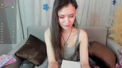 Snapshot of _emily__strike_ chatting on December 2024 01:06:02 PM _emily__strike_ online show from December 2024 01:06:02 PM