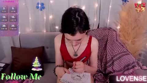 Snapshot of _emily__strike_ chatting on January 2025 12:52:02 PM _emily__strike_ online show from January 2025 12:52:02 PM